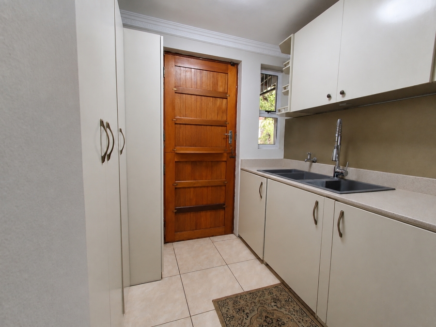 4 Bedroom Property for Sale in Nahoon Valley Park Eastern Cape